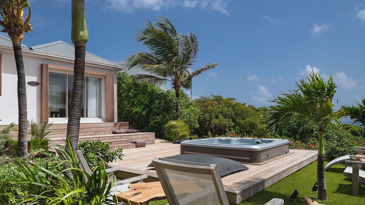 Photo of Patio Balcony in Pointe Milou