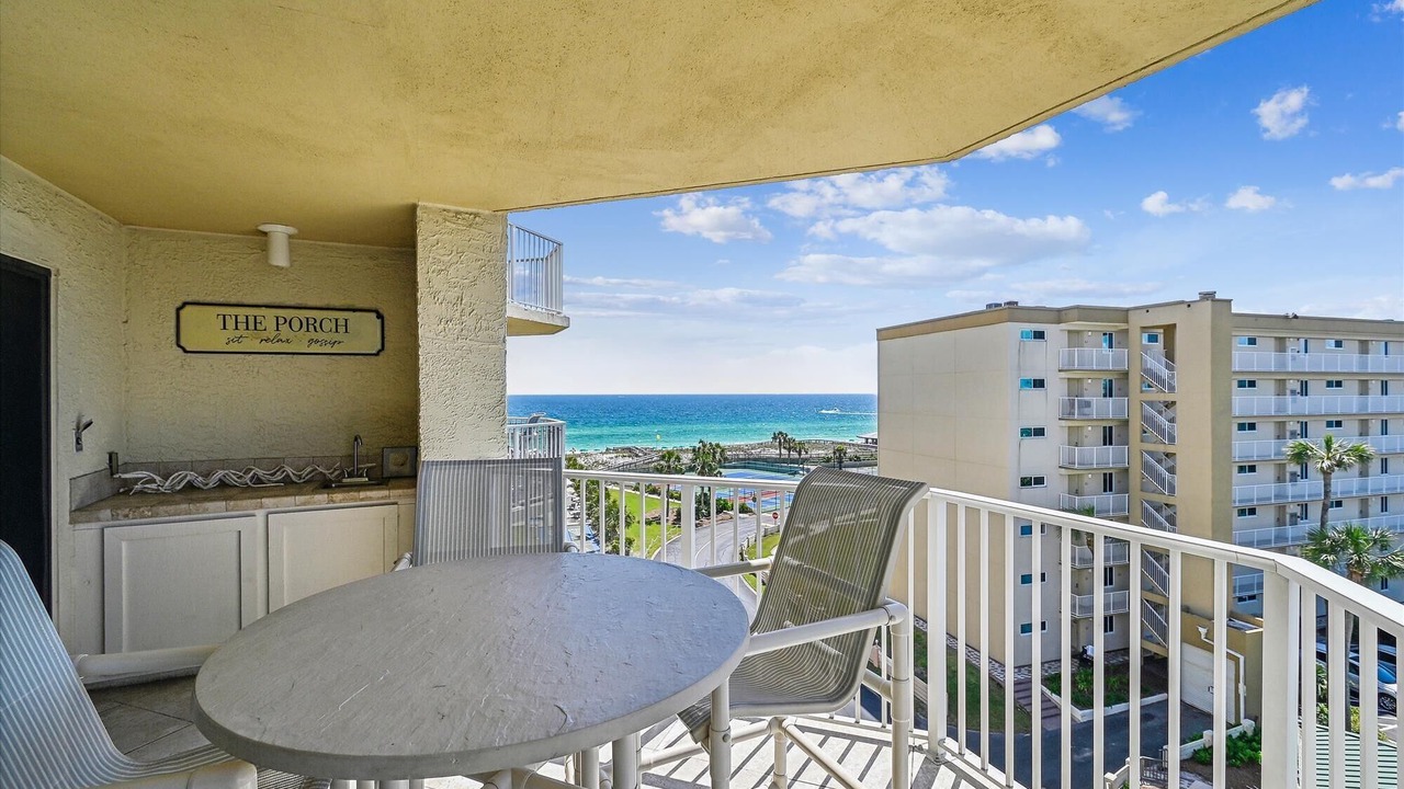 Photo of Patio Balcony in Holiday Isle