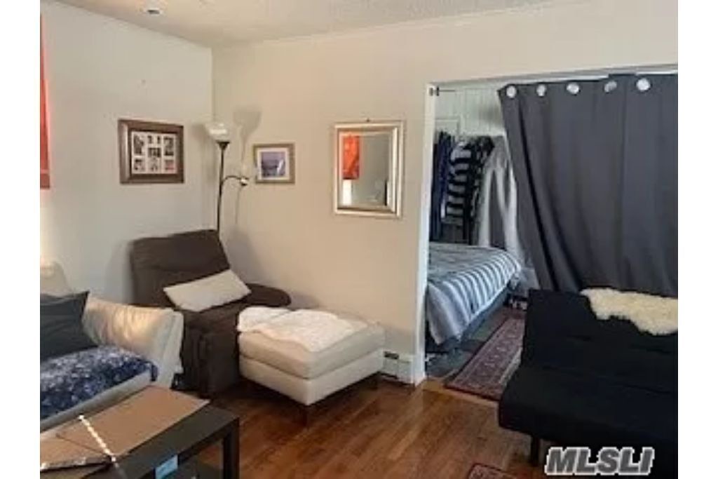 Photo of Bedroom in West Islip