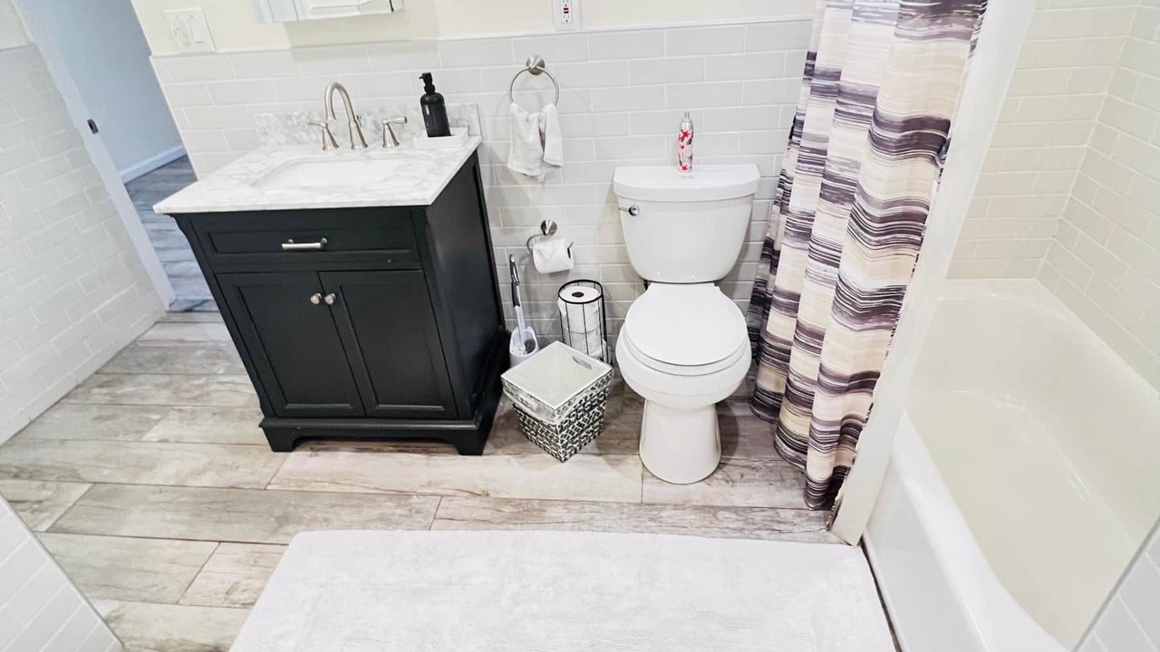 Photo of Bathroom in Bay Shore