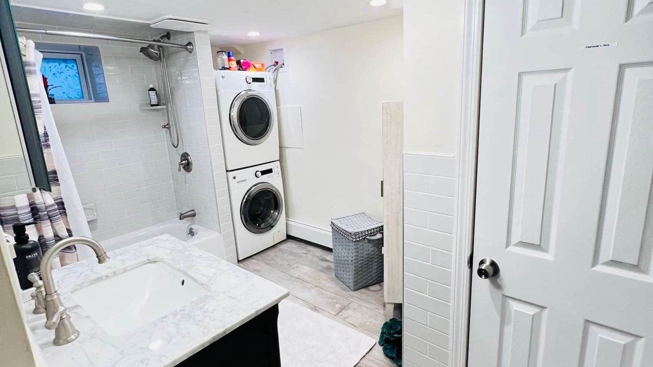 Photo of Bathroom in Bay Shore