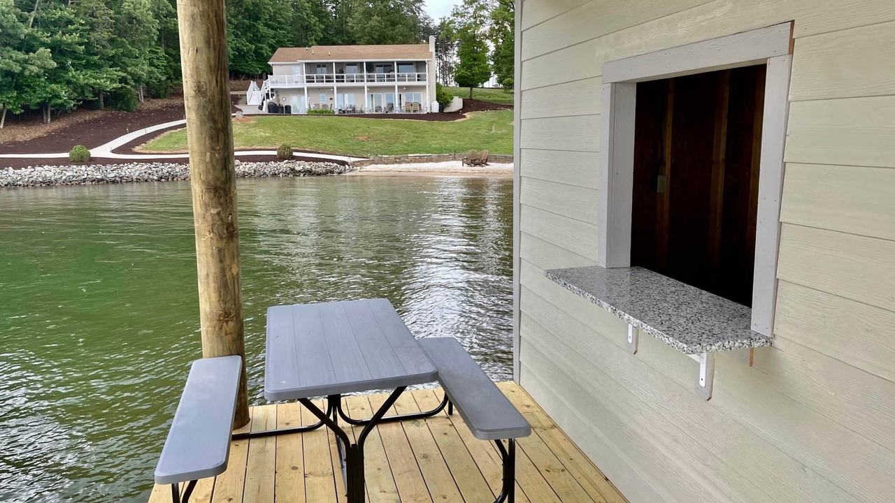 Photo of Outdoor in Moneta