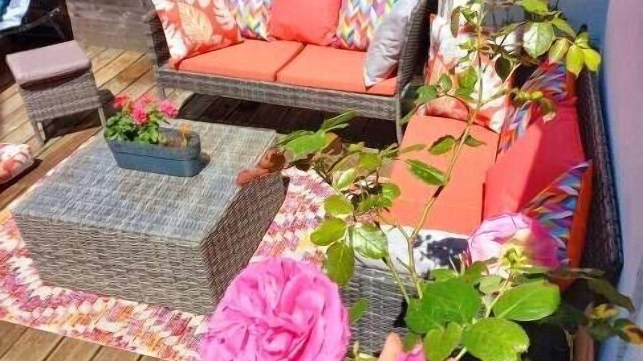Photo of Patio Balcony in Port de St Goustan
