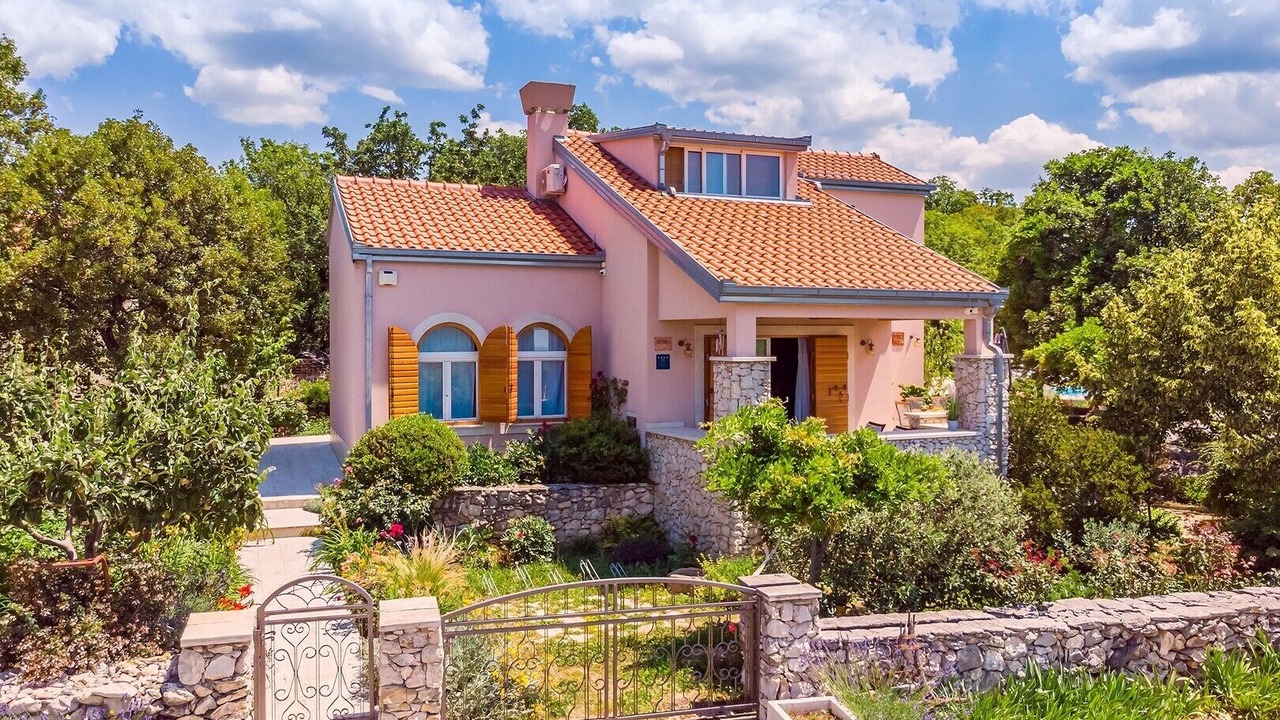 Photo of Outdoor in Sestanovac