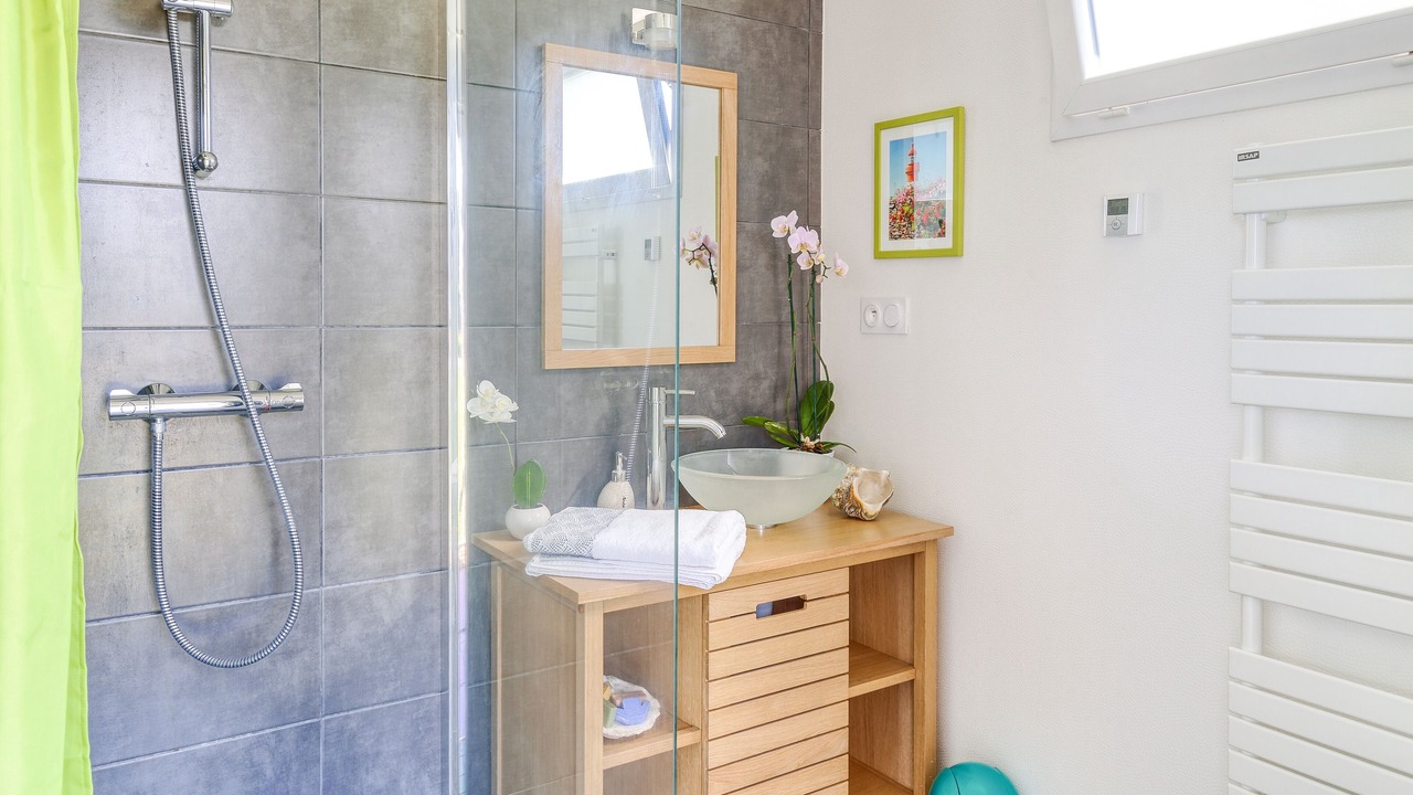 Photo of Bathroom in Lampaul-Plouarzel