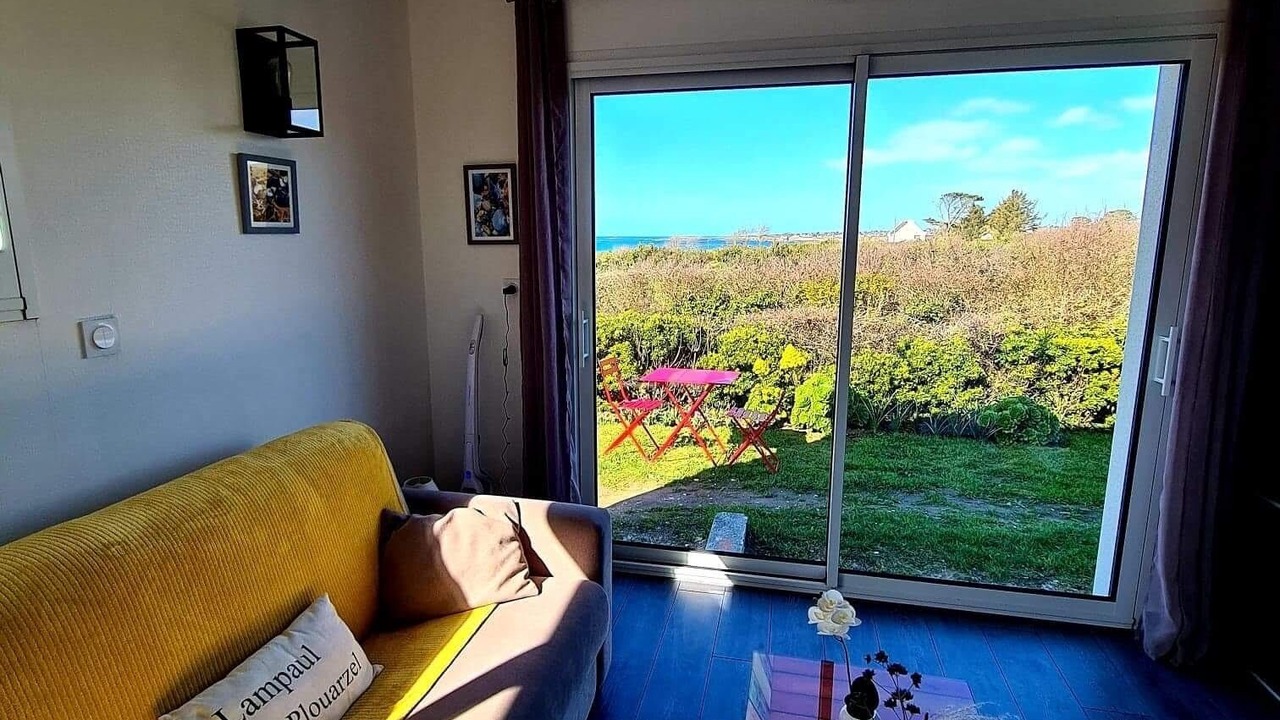 Photo of Livingroom in Lampaul-Plouarzel
