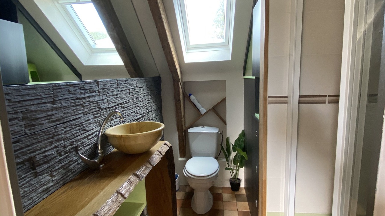 Photo of Bathroom in Dinan