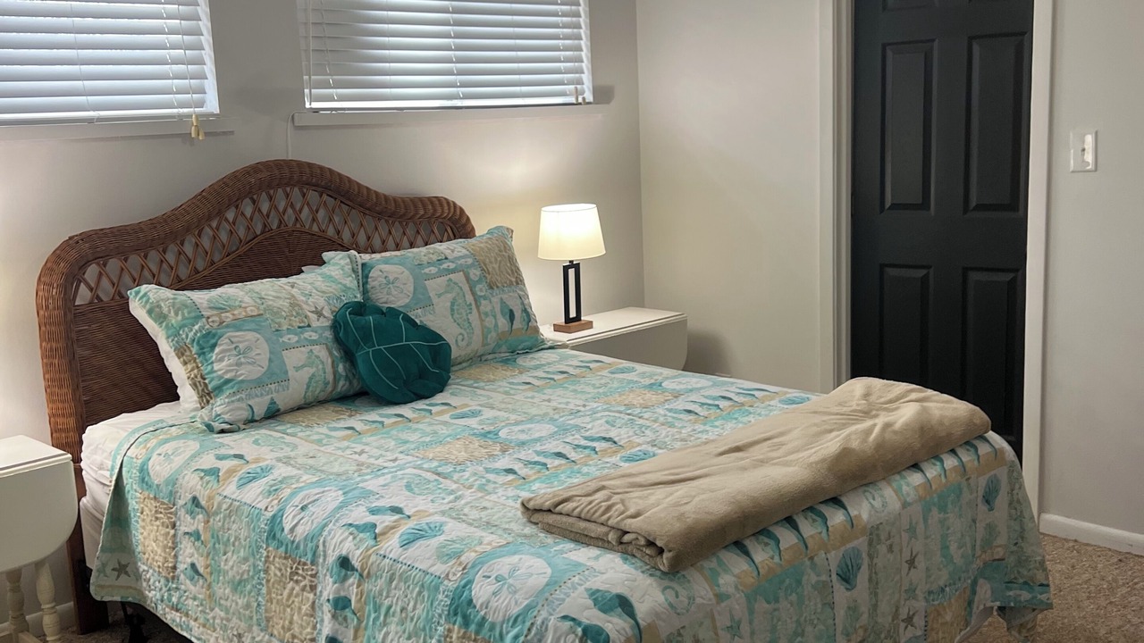 Photo of Bedroom in Alligator Point