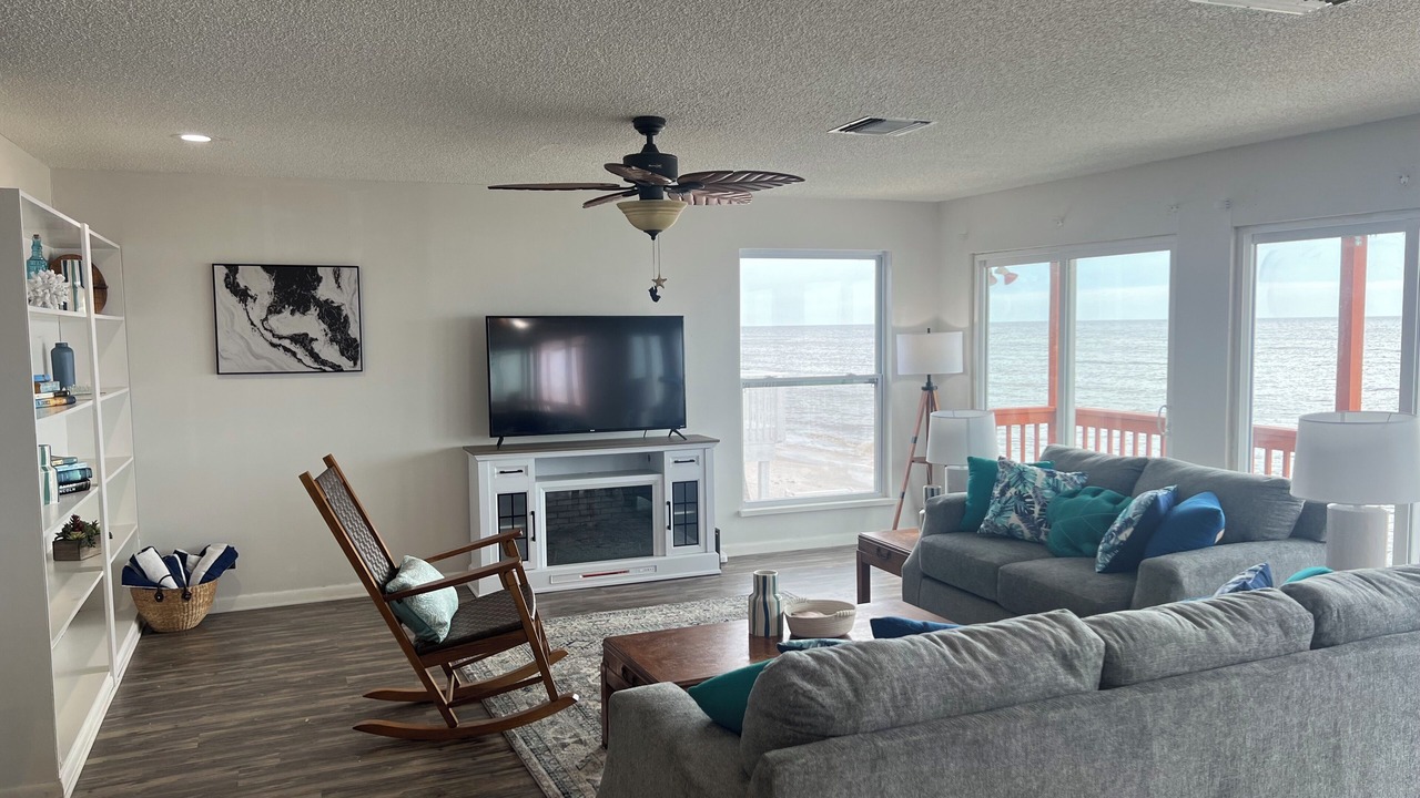 Photo of Livingroom in Alligator Point