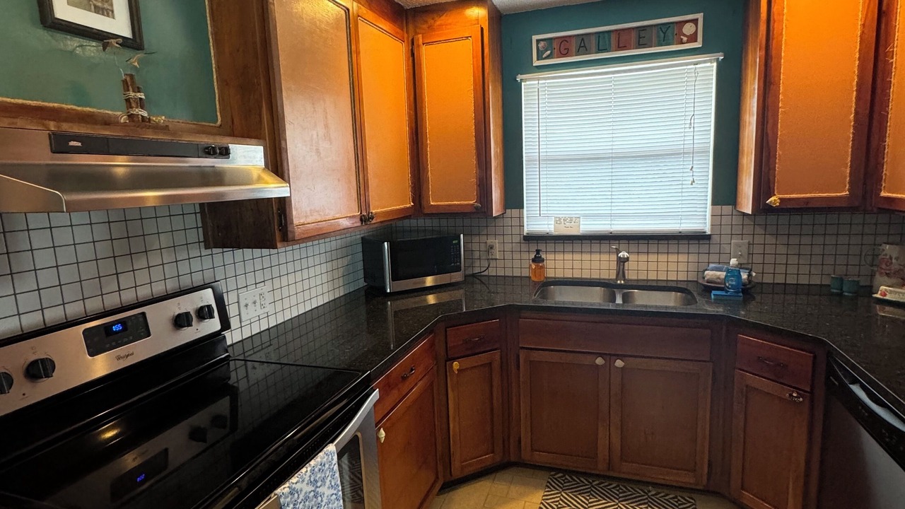 Photo of Kitchen in Alligator Point