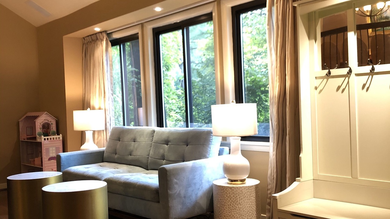 Photo of Livingroom in McLean