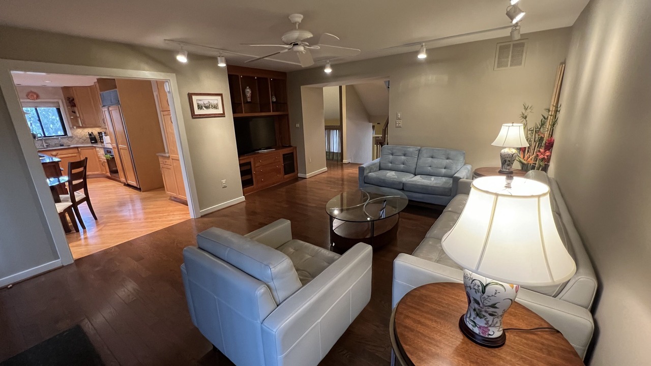 Photo of Livingroom in McLean
