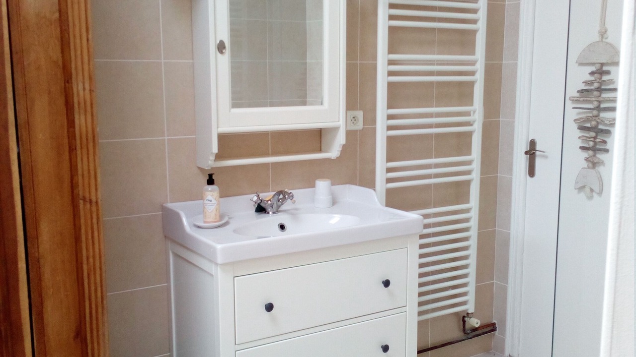 Photo of Bathroom in Locquirec