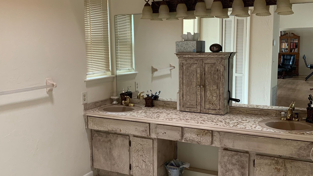 Photo of Bathroom in Crystal Beach