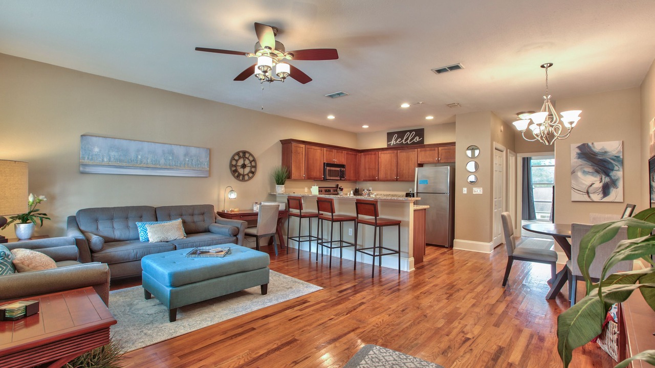 Photo of Livingroom in Tallahassee