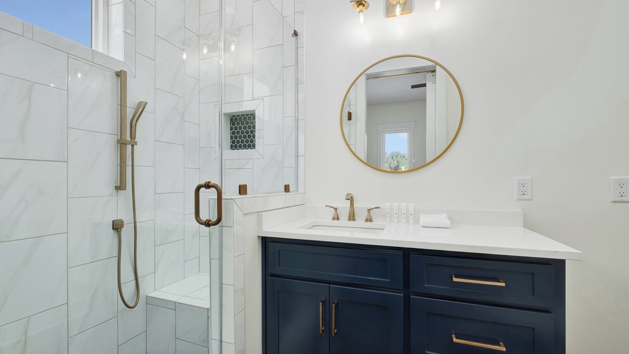 Photo of Bedroom in Laguna Beach Estates