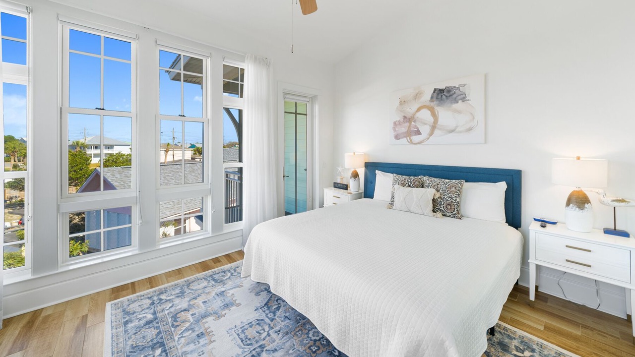 Photo of Bedroom in Miramar Beach