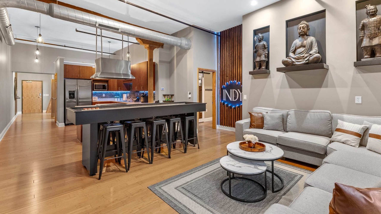 Photo of Livingroom in Wholesale District