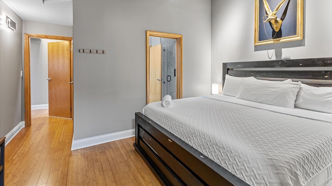 Photo of Bedroom in Wholesale District