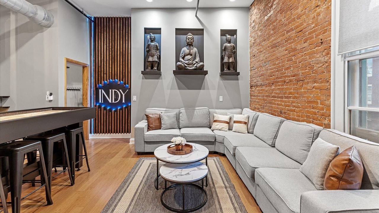 Photo of Livingroom in Wholesale District