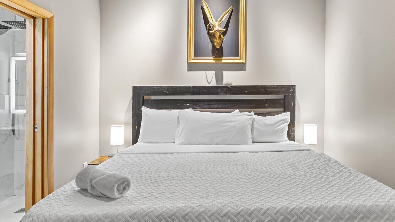 Photo of Bedroom in Wholesale District