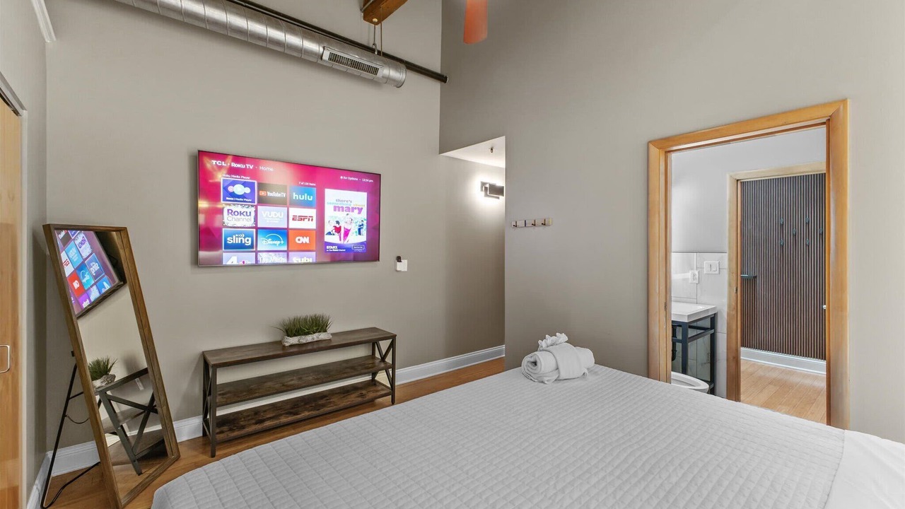Photo of Bedroom in Wholesale District