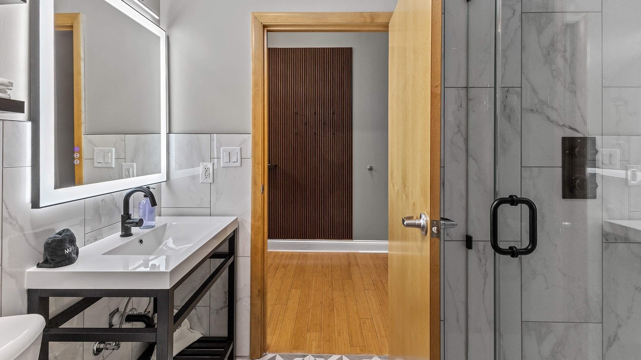 Photo of Bathroom in Wholesale District