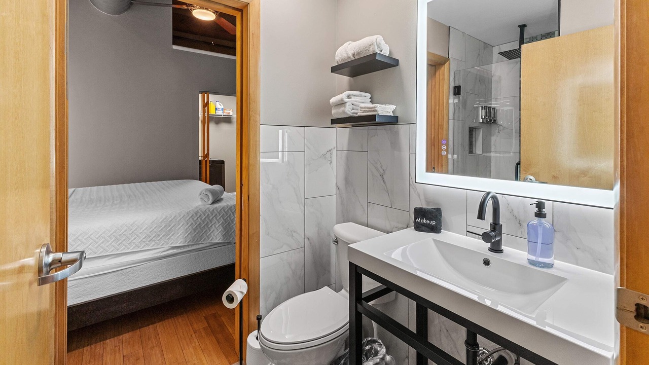 Photo of Bathroom in Wholesale District