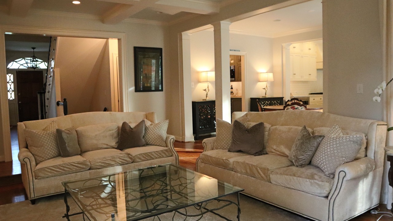 Photo of Livingroom in North Ridge