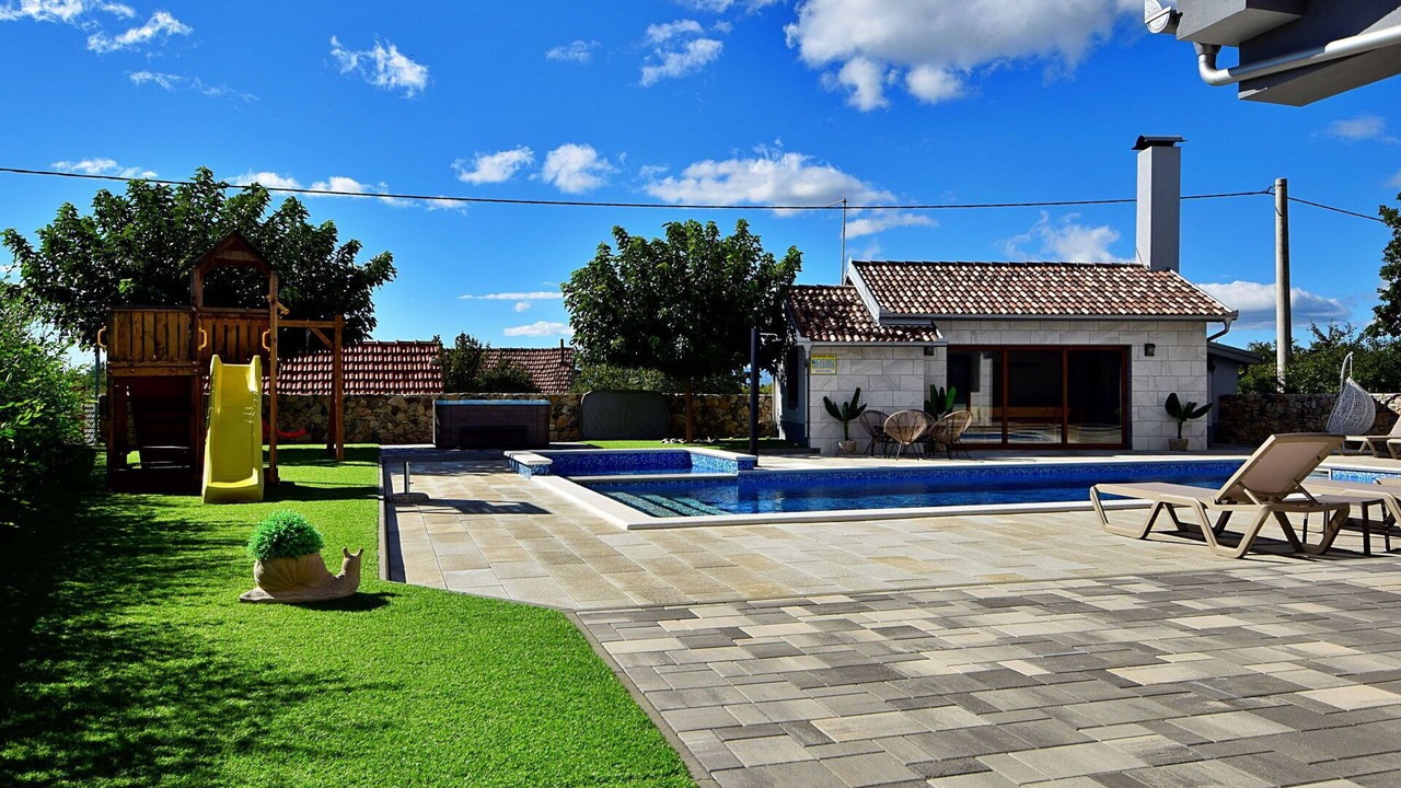 Photo of Outdoor in Prolozac