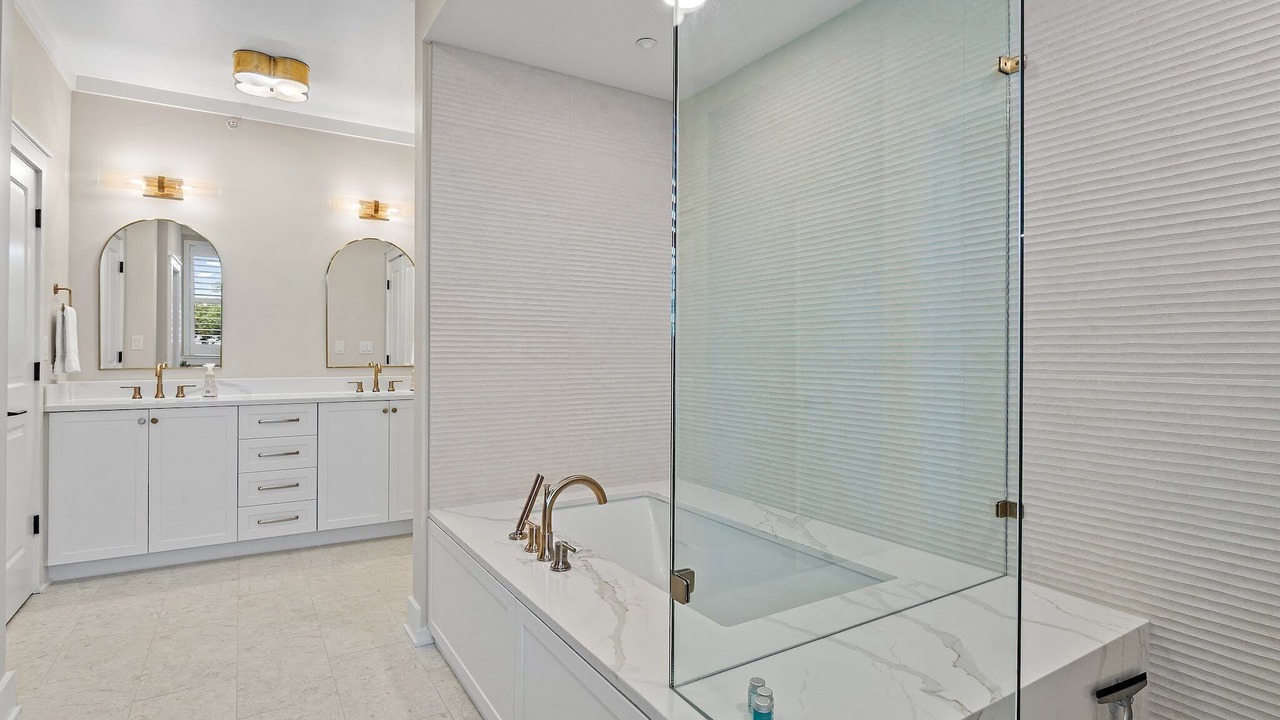 Photo of Bathroom in WaterSound Beach