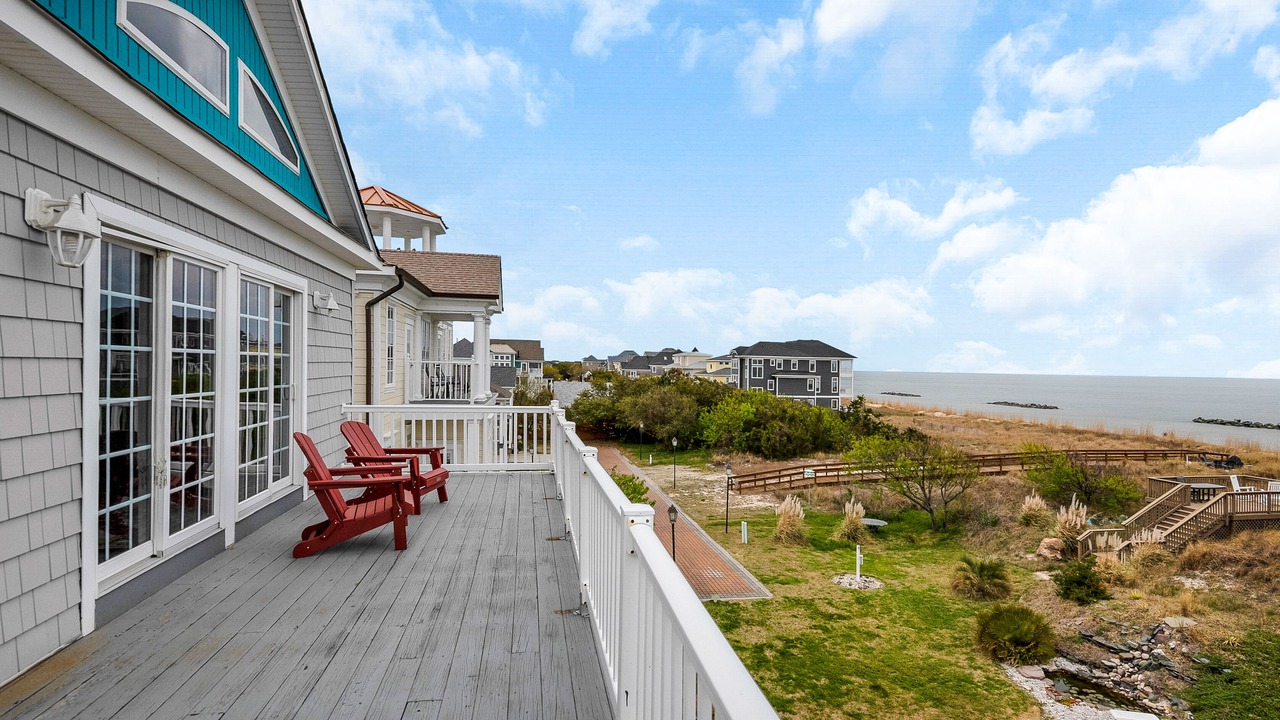 Photo of Patio Balcony in East Ocean View