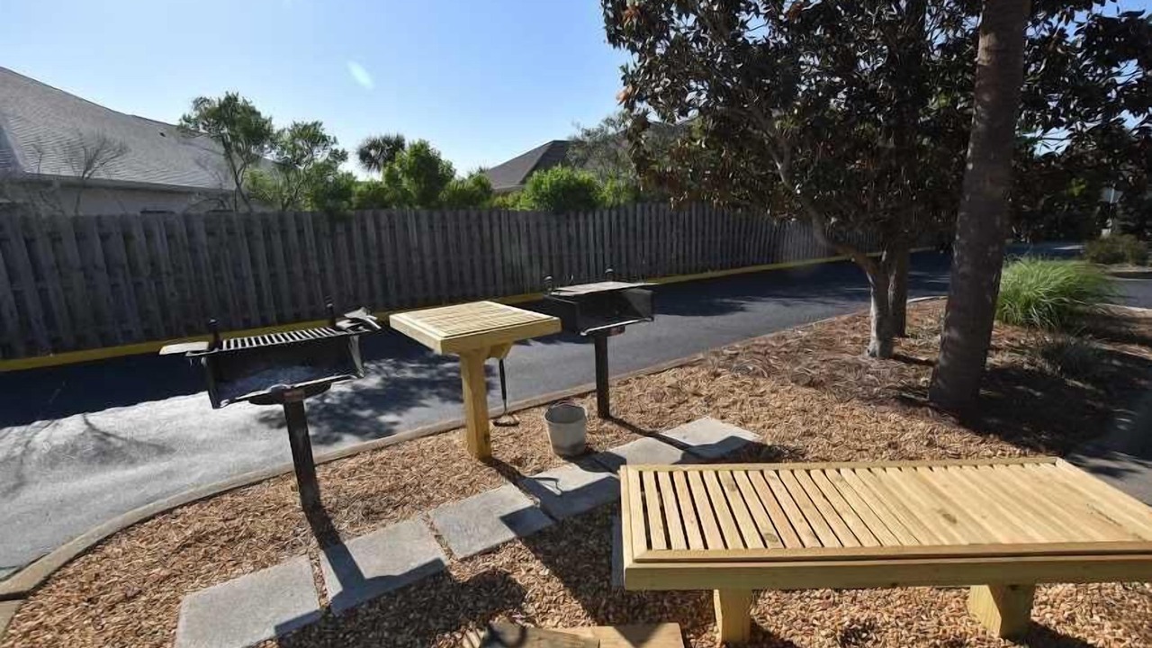 Photo of Outdoor in Avalon Beach Estates