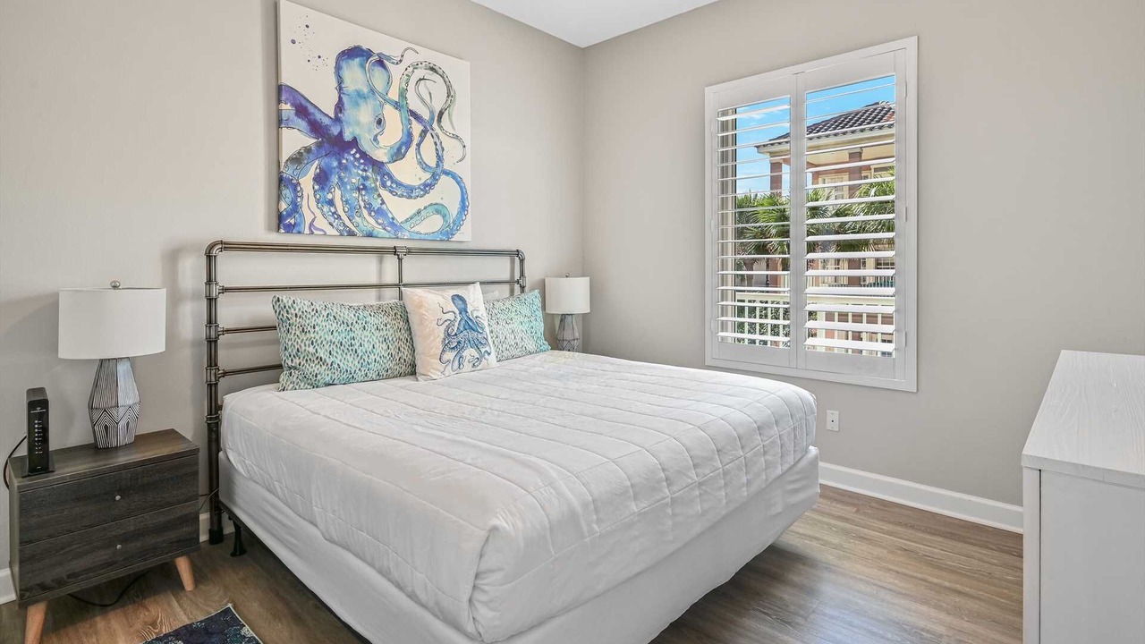 Photo of Bedroom in Avalon Beach Estates