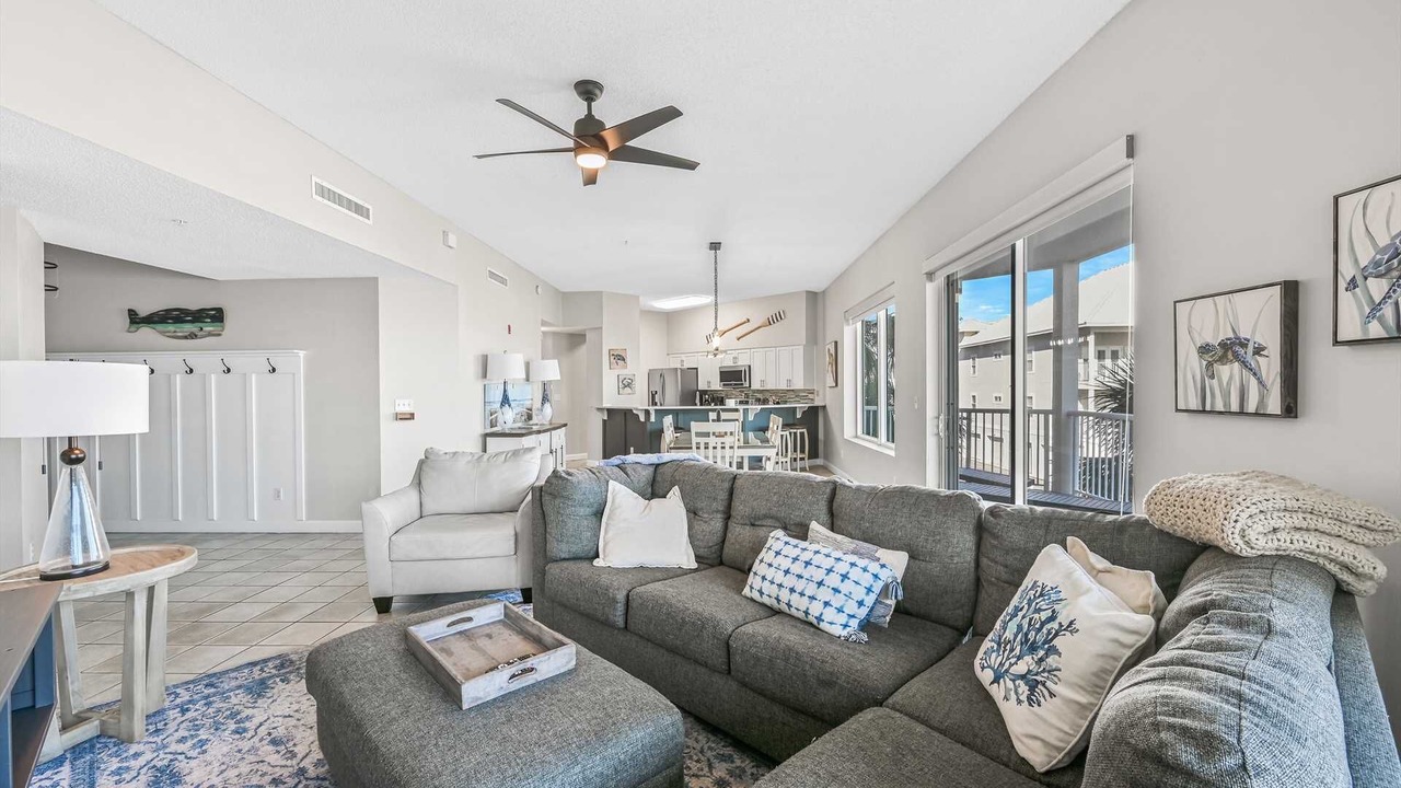 Photo of Livingroom in Avalon Beach Estates