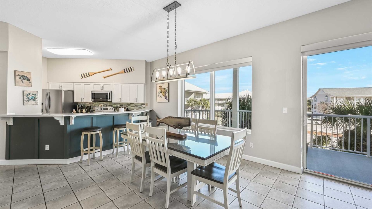 Photo of Others in Avalon Beach Estates