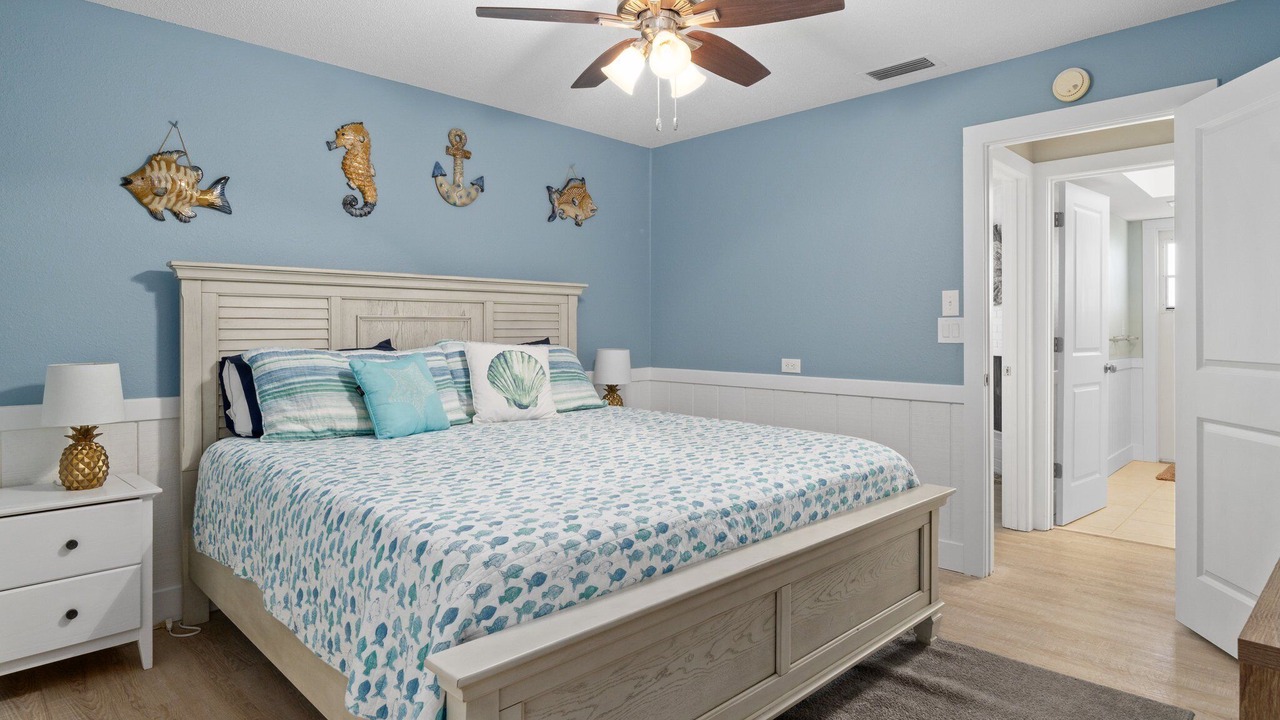 Photo of Bathroom in Crystal Shores