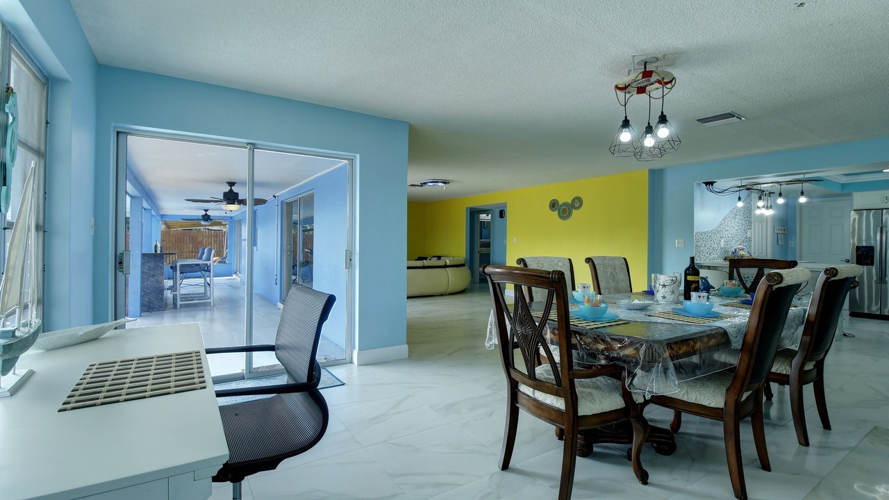 Photo of Others in Cocoa Isles