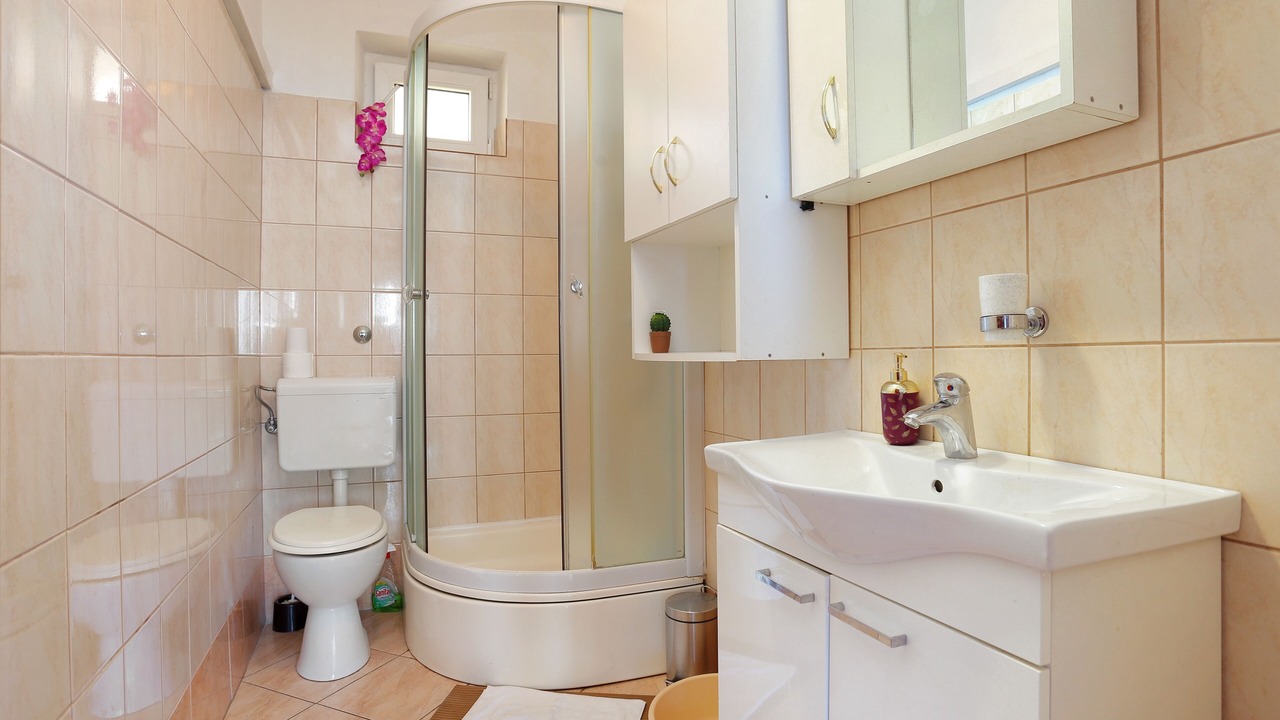 Photo of Bathroom in Borak