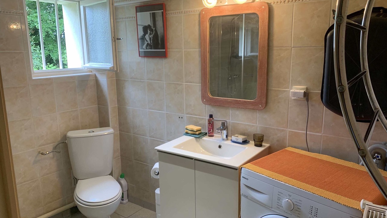 Photo of Bathroom in Louannec