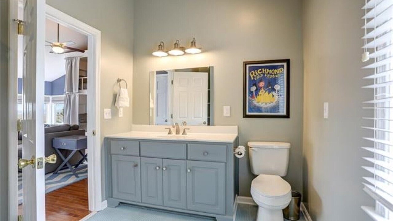 Photo of Bathroom in West Point