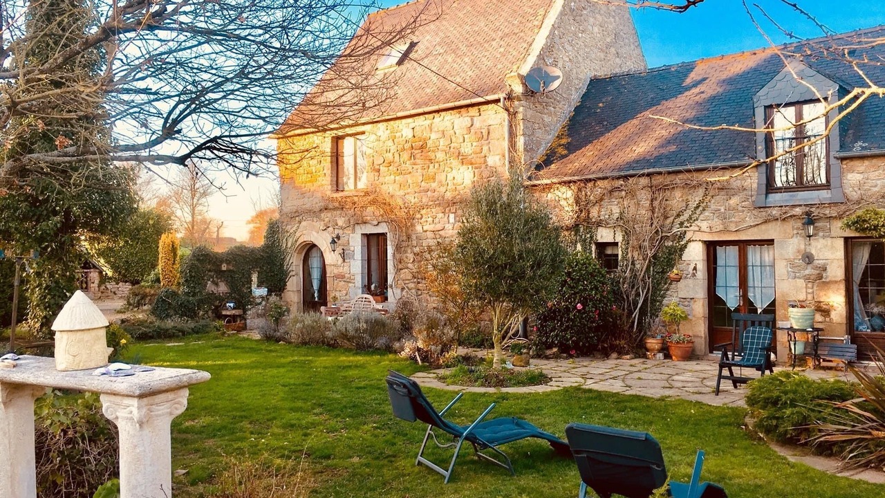 Photo of Outdoor in Megrit
