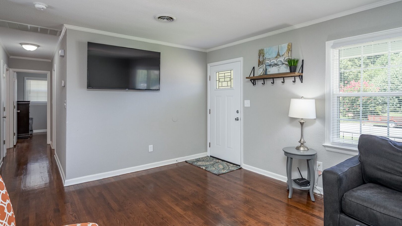 Photo of Livingroom in North Newport News