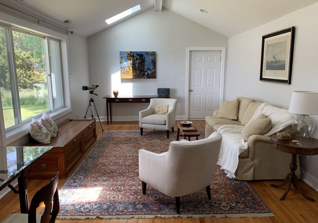 Photo of Livingroom in Mathews