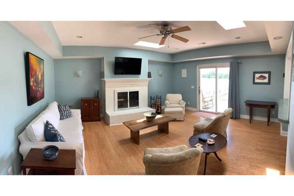 Photo of Livingroom in Mathews
