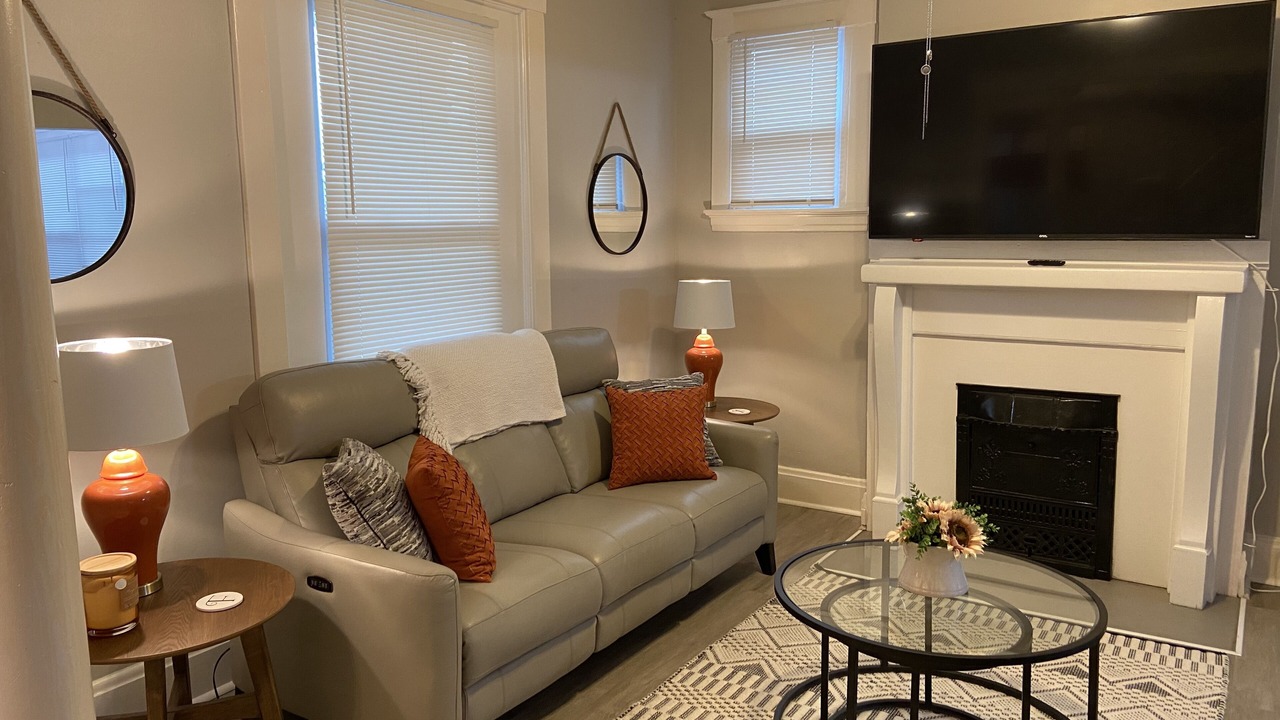 Photo of Livingroom in East Price Hill