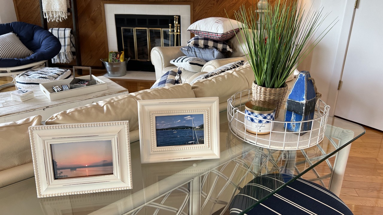 Photo of Livingroom in North Shore
