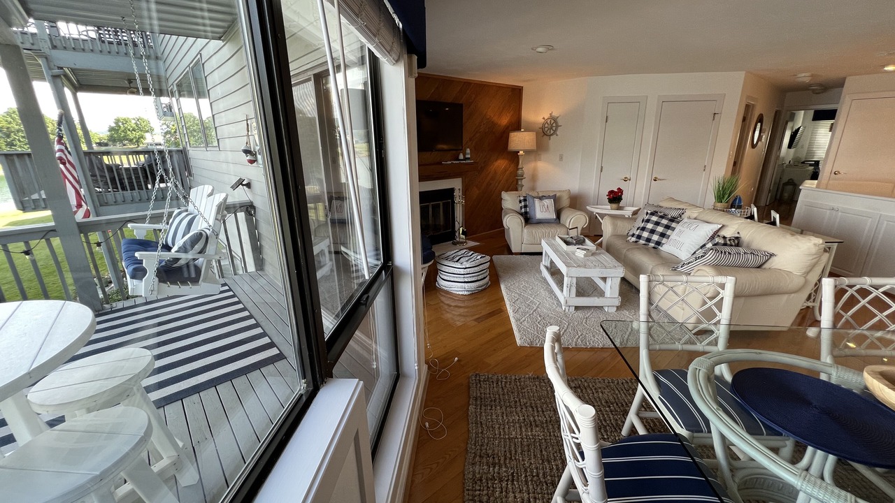 Photo of Livingroom in North Shore