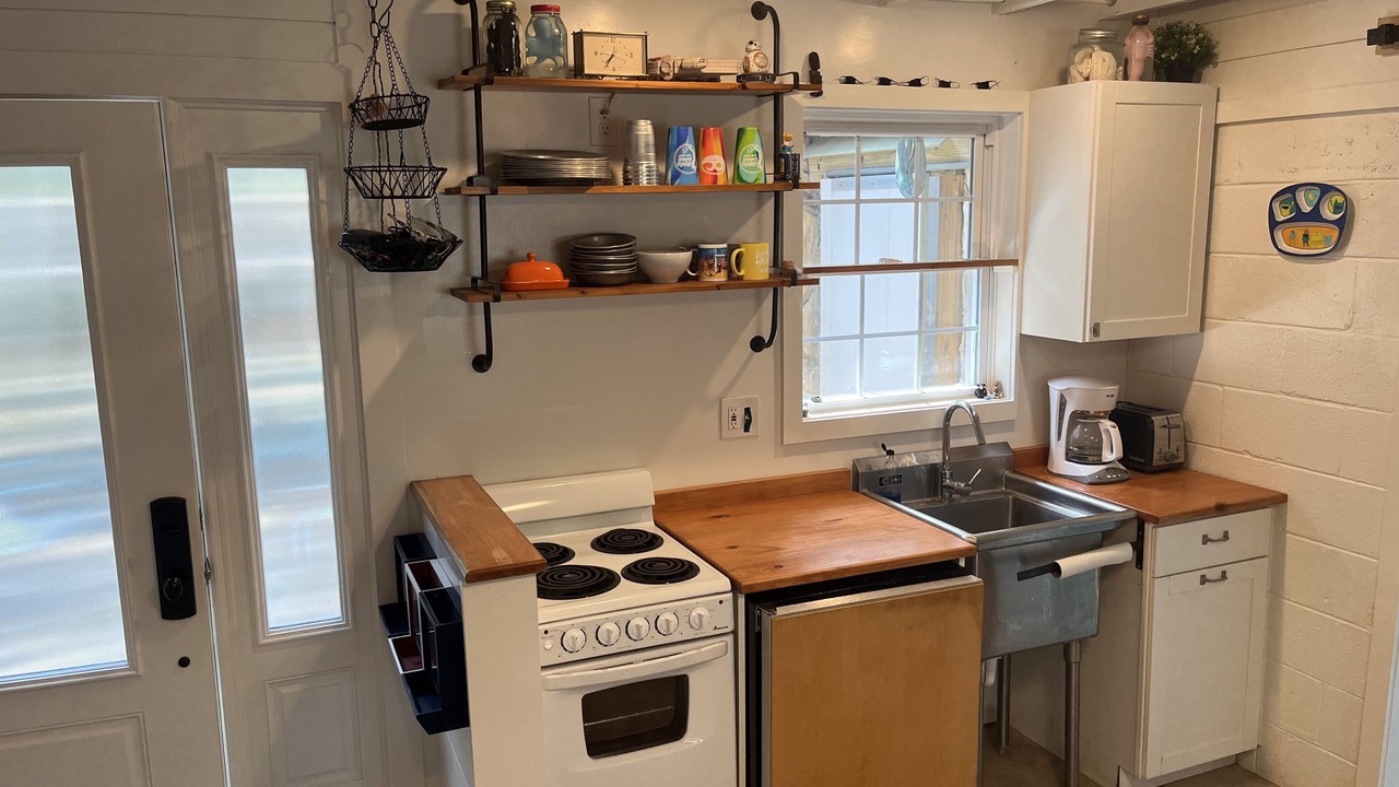 Photo of Kitchen in Caine Woods