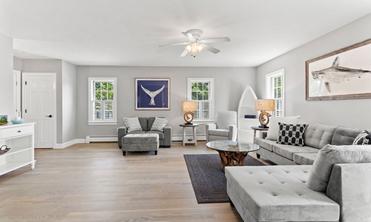Photo of Livingroom in Dennis